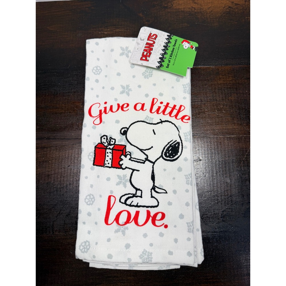 Peanuts Snoopy Christmas Kitchen Towels‎ Give a Little Love Snowflake Gift